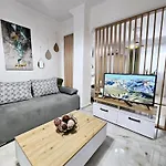 Acvi Lux - City Center By Seafront